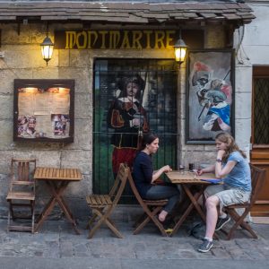 X1009006-Montmartre musketeer-20150624