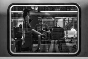 _XT19211-train window- 20160607_r