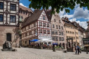 _xt19427-duerer-platz-20160622_r